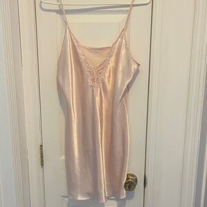 Elegant Satin Lace Trim Chemise - Pink